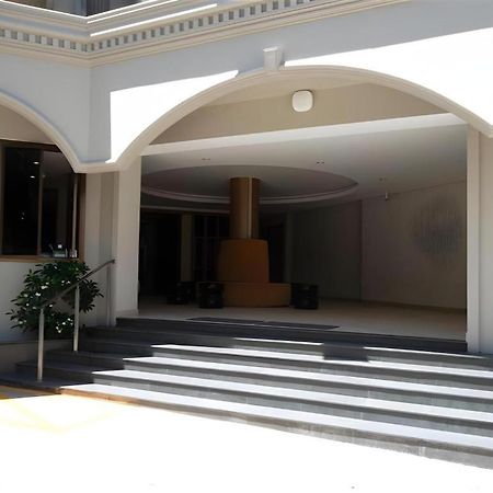Honey Lodge Pattaya Exterior photo