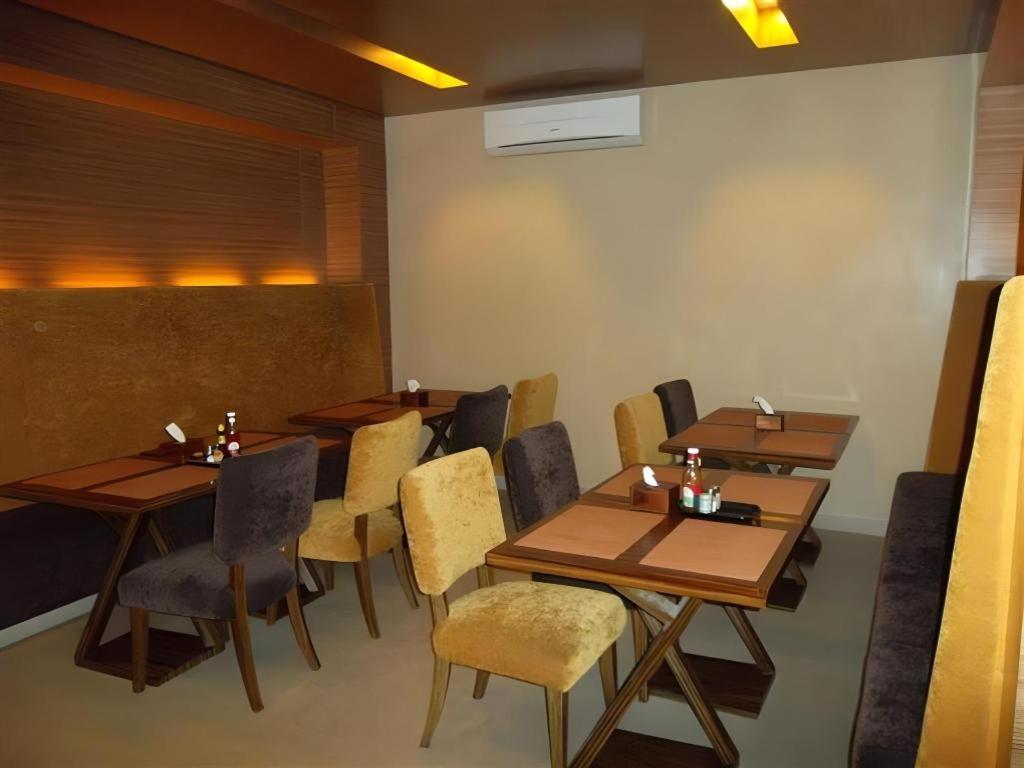 Honey Lodge Pattaya Exterior photo