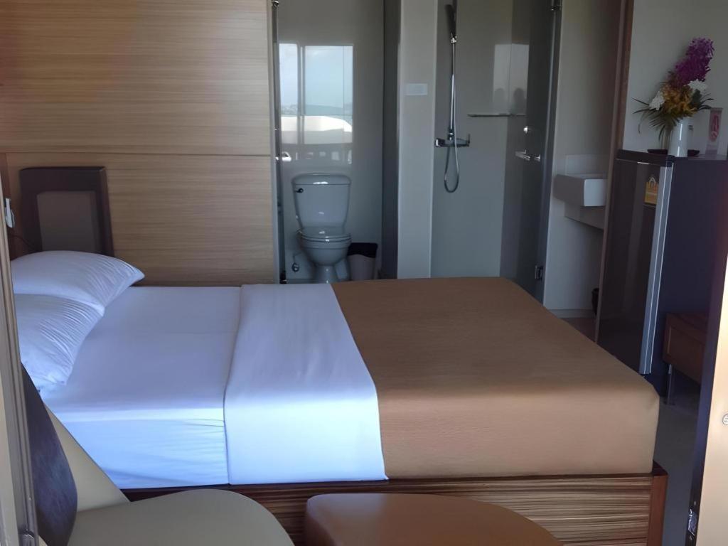 Honey Lodge Pattaya Exterior photo