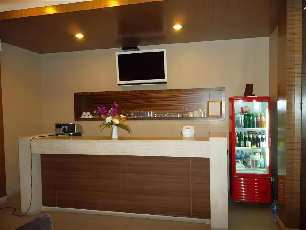 Honey Lodge Pattaya Exterior photo